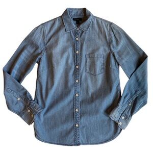 J.Crew Light Blue Chambray Button-Down Shirt | Women’s Size 4